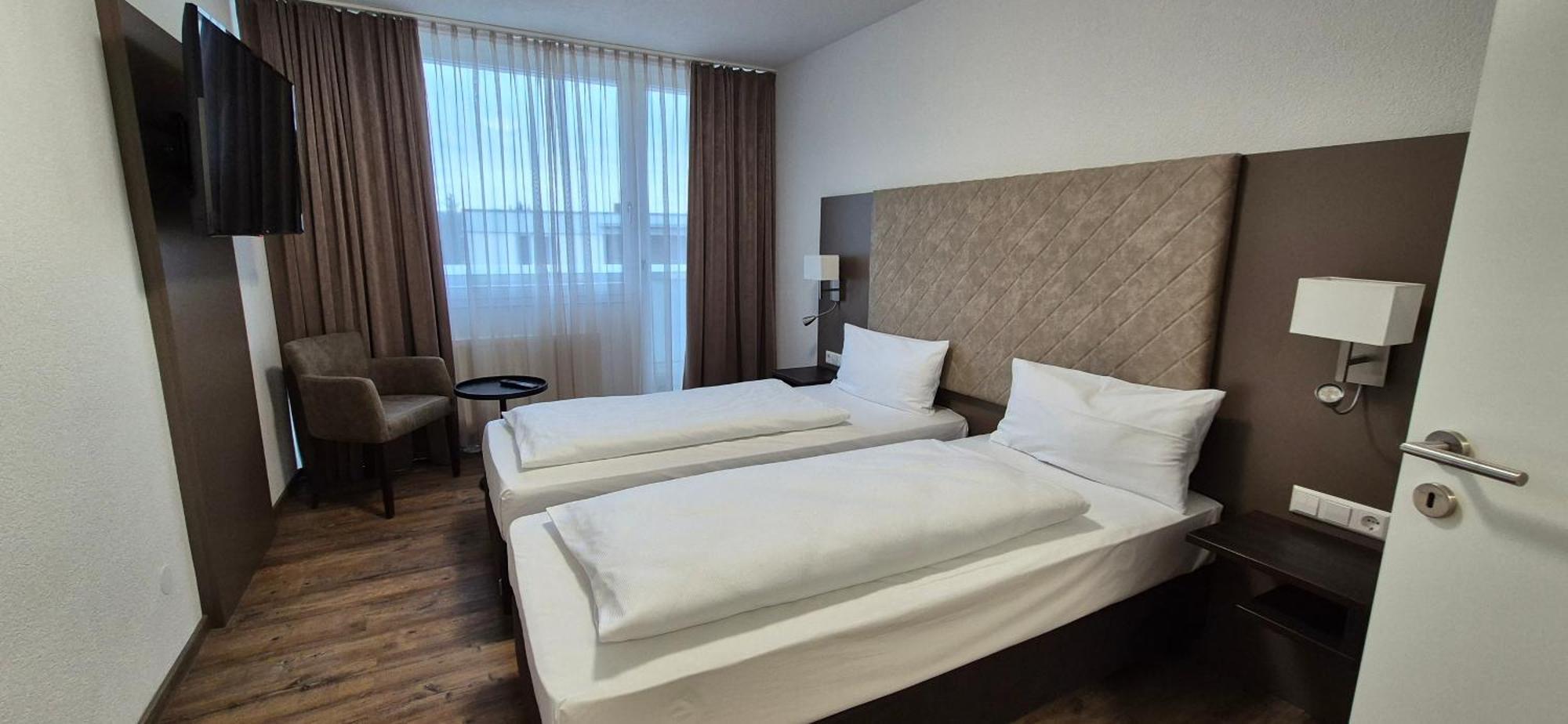 Melvi Hotel Göppingen Dış mekan fotoğraf