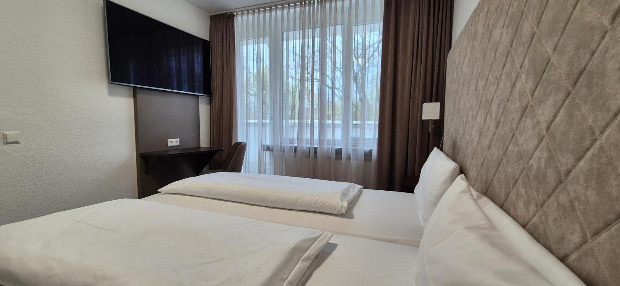 Melvi Hotel Göppingen Dış mekan fotoğraf